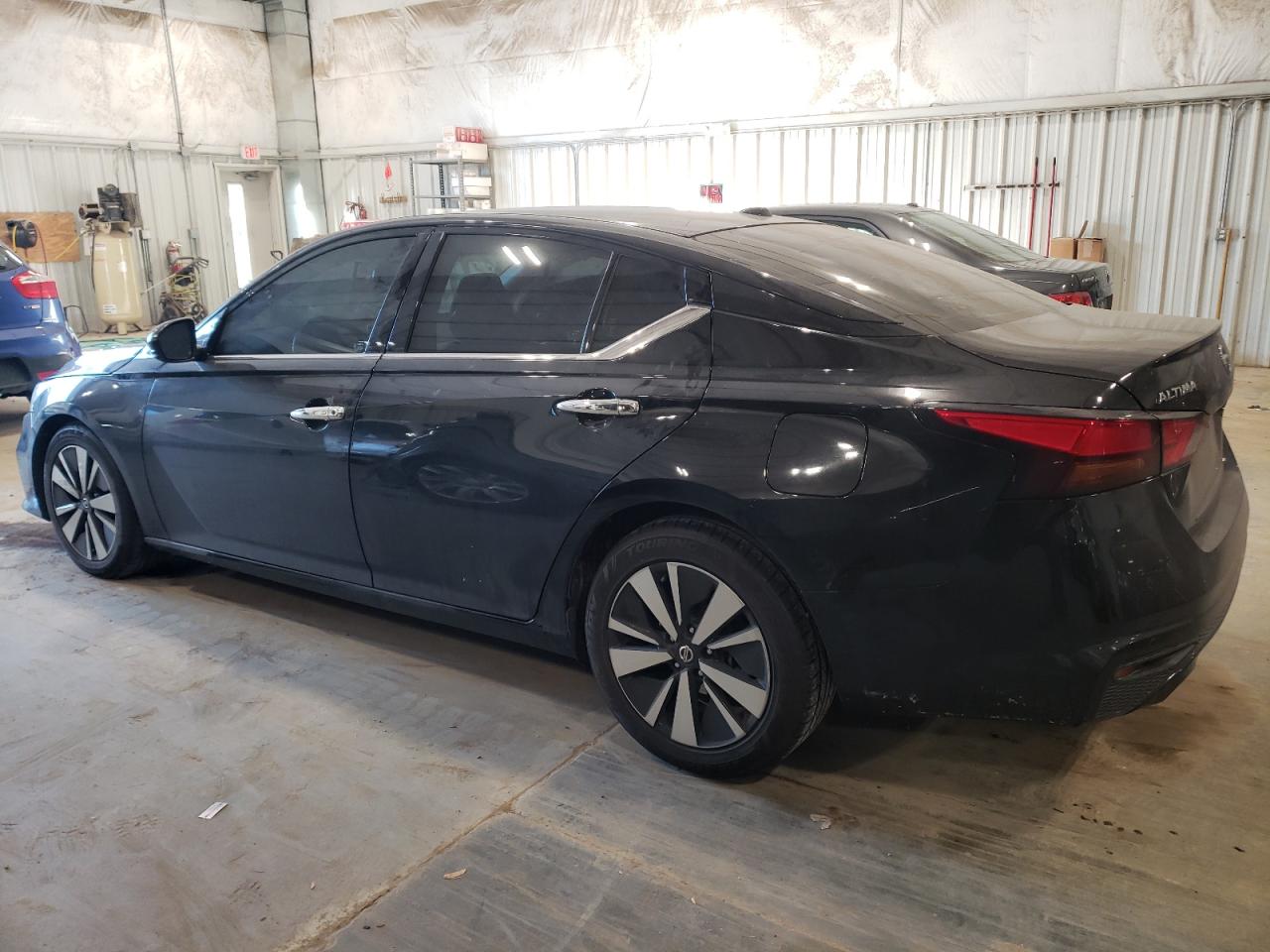 Image 2 of 2019 NISSAN ALTIMA SL 2019 with VIN 1N4BL4EV4KC183499