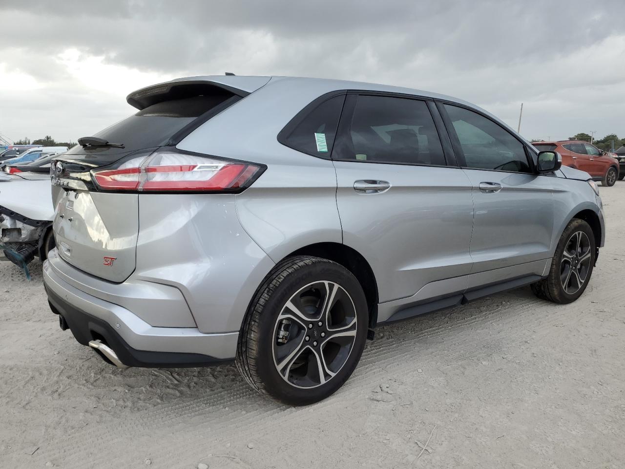 Image 3 of 2023 FORD EDGE ST 2023 with VIN 2FMPK4AP8PBA50077