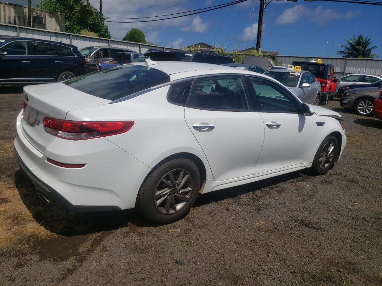 Obraz 3 z 2020 KIA OPTIMA LX 2020 z VIN 5XXGT4L39LG388951