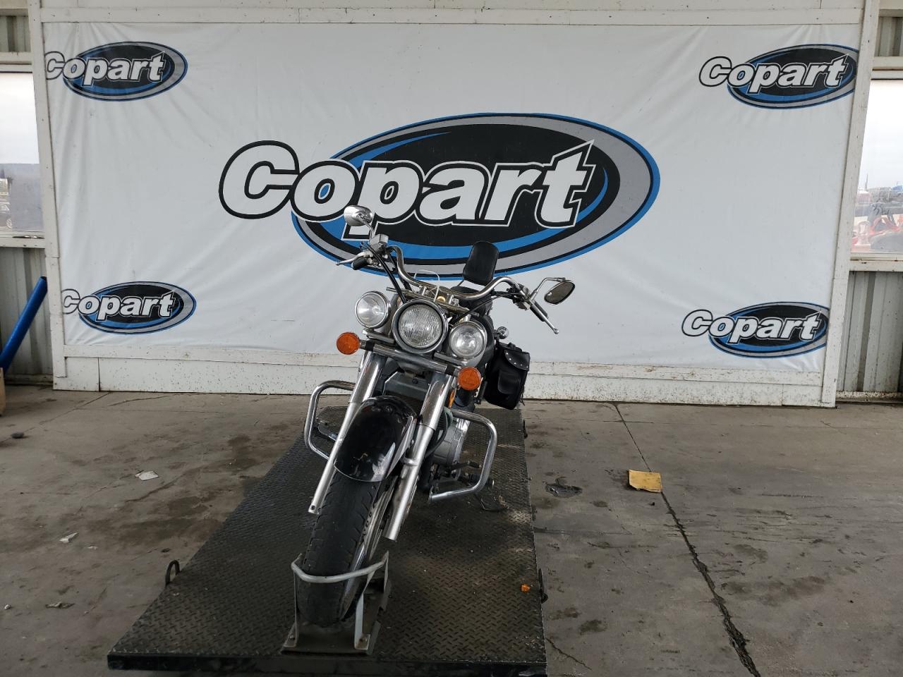 Image 2 of 2004 HONDA VT750 CA 2004 with VIN JH2RC50364K010278