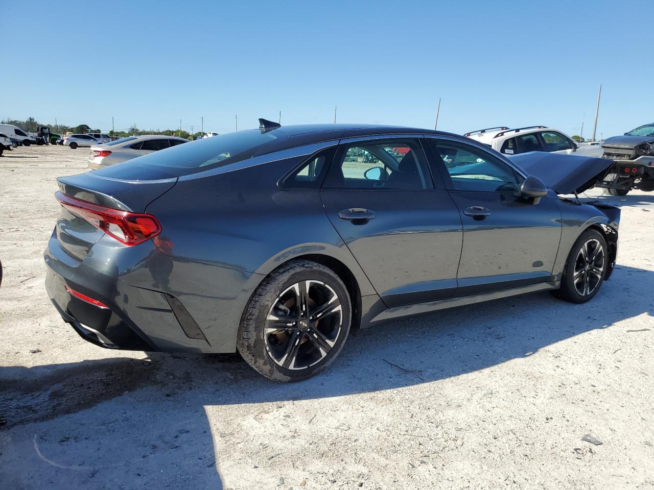 Image 3 of 2022 KIA K5 LXS 2022 with VIN 5XXG14J21NG149705