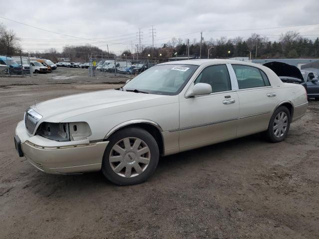 Изображение 1 2005 LINCOLN TOWN CAR SIGNATURE LIMITED 2005 с VIN 1LNHM82W75Y620680