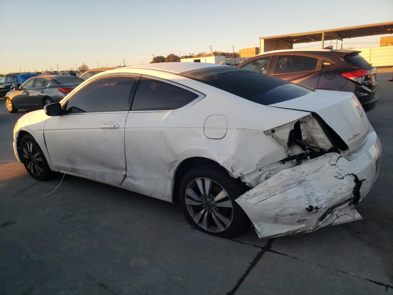 Obraz 2 z 2011 HONDA ACCORD LX-S 2011 z VIN 1HGCS1B37BA009832