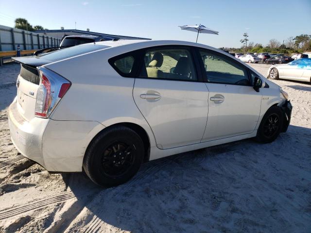 Image 3 of 2015 TOYOTA PRIUS  2015 with VIN JTDKN3DU8F1880618