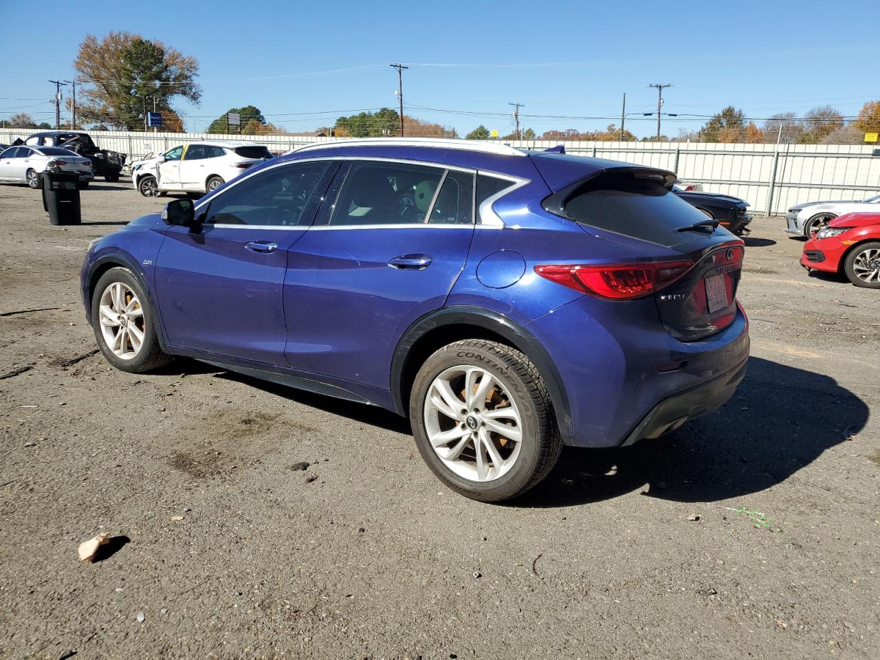 Image 2 of 2019 INFINITI QX30 PURE 2019 with VIN SJKCH5CP0KA010713