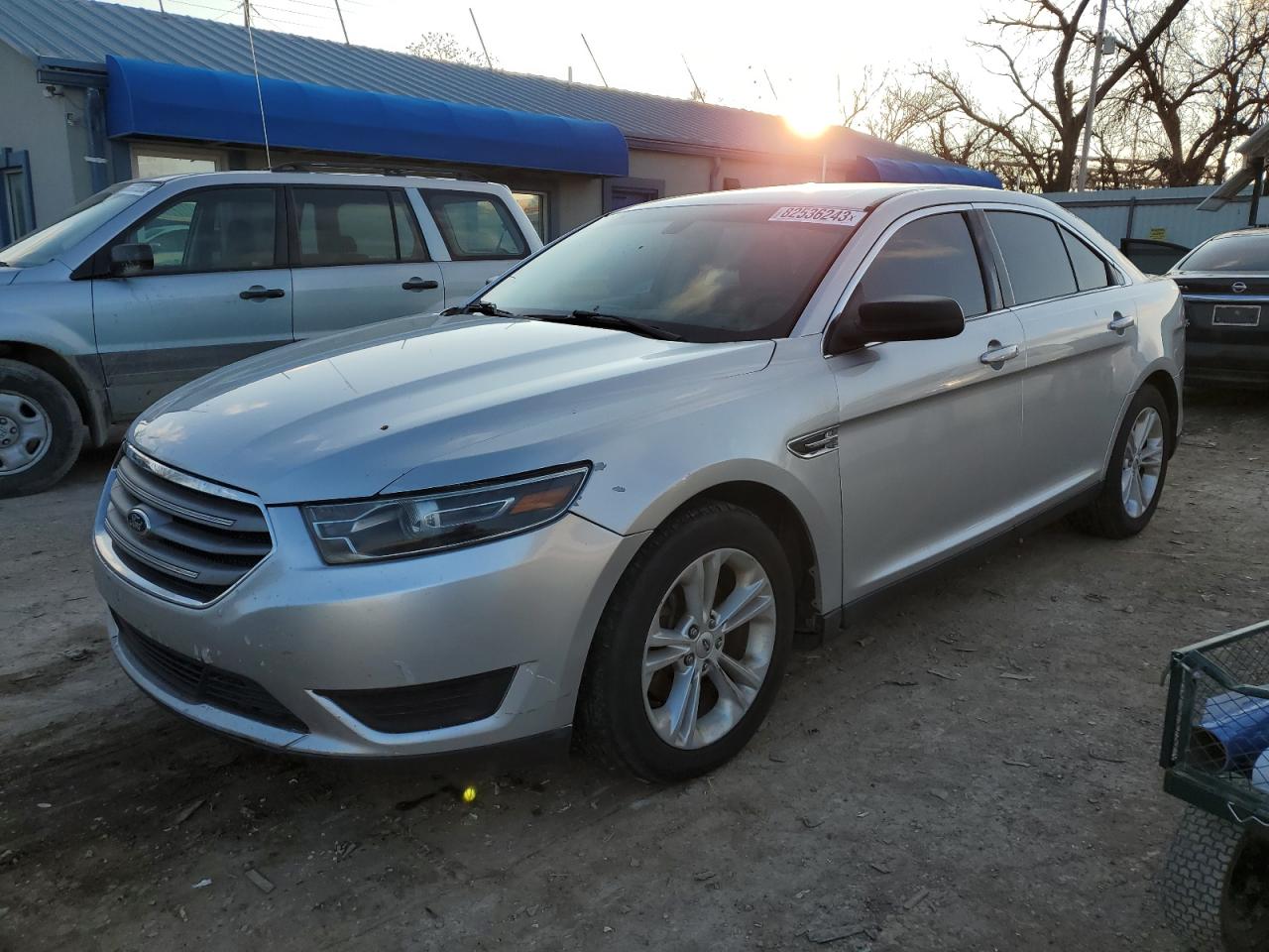 2015 FORD TAURUS SE 2015 image