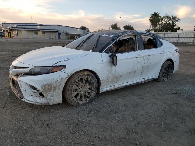 Obraz 1 z 2022 TOYOTA CAMRY SE 2022 z VIN 4T1G11AK4NU646672