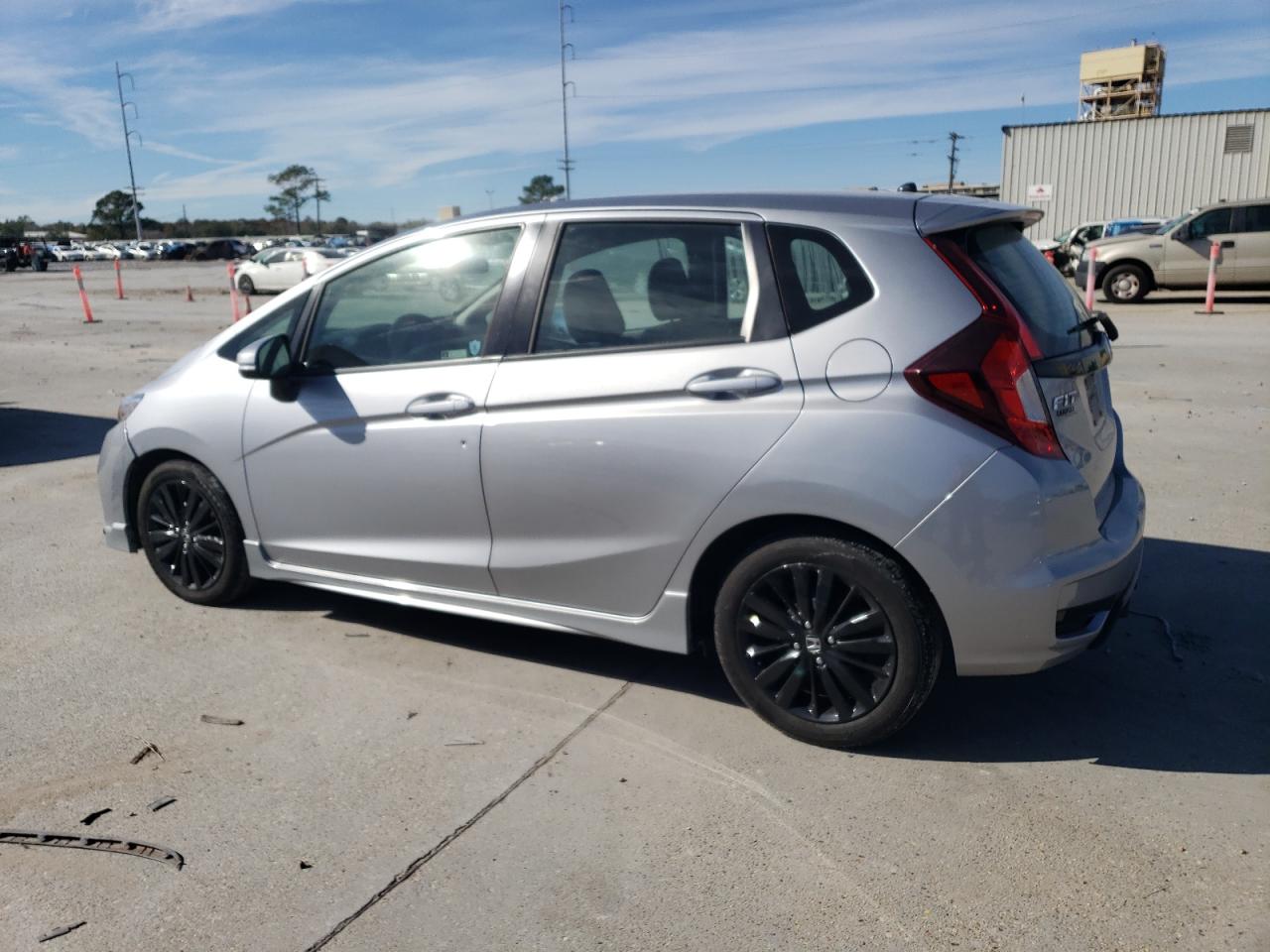 Obraz 2 z 2018 HONDA FIT SPORT 2018 z VIN 3HGGK5H63JM733108