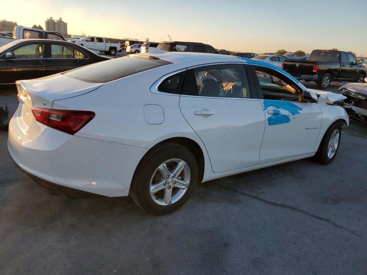 Image 3 of 2023 CHEVROLET MALIBU LT 2023 with VIN 1G1ZD5ST3PF182633