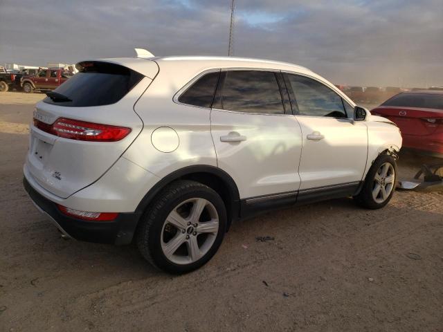 Image 3 of 2016 LINCOLN MKC PREMIERE 2016 with VIN 5LMCJ1C93GUJ22227