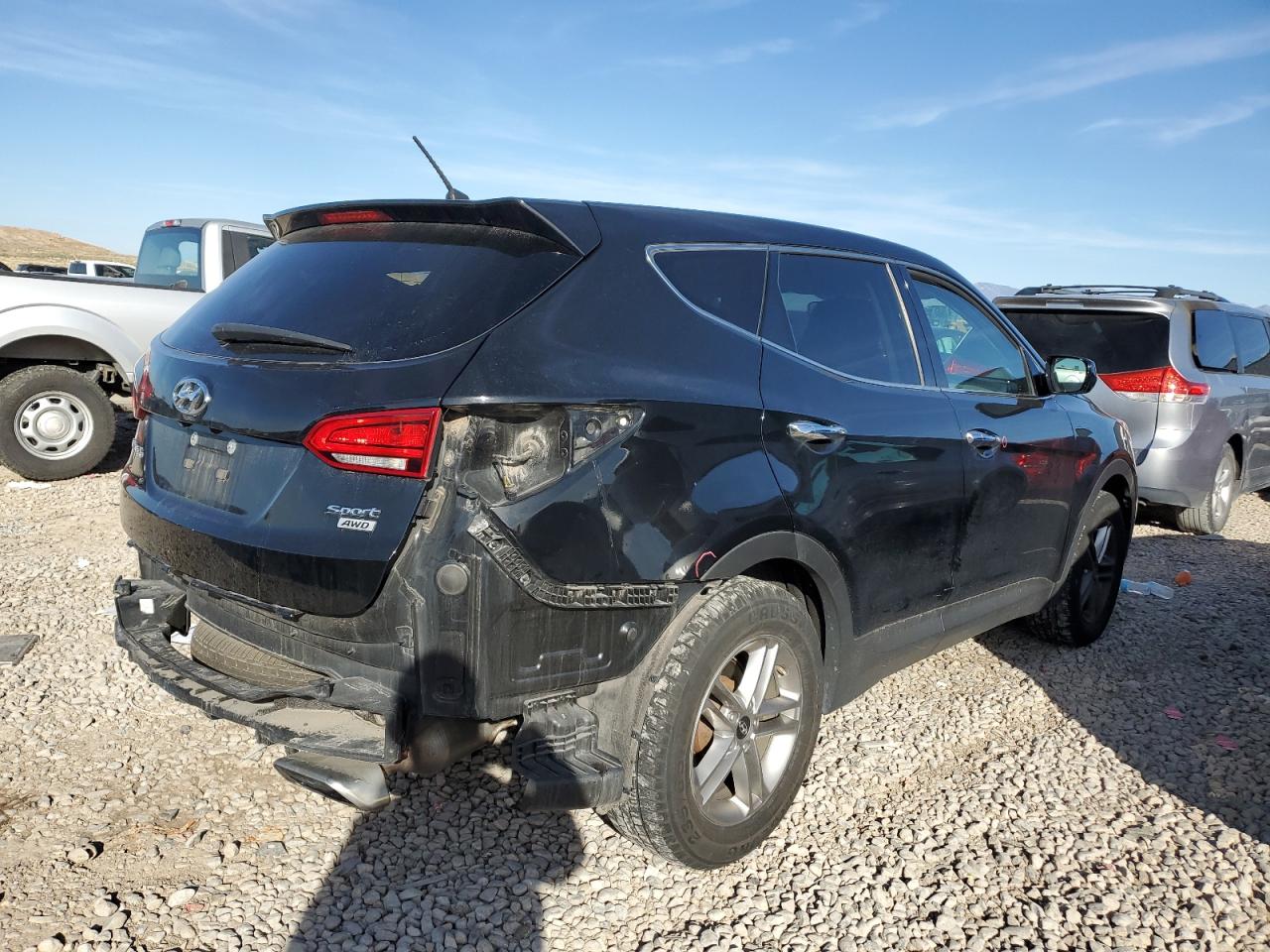 Image 3 of 2018 HYUNDAI SANTA FE SPORT  2018 with VIN 5NMZTDLB6JH107722