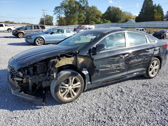 Image 1 of 2019 HYUNDAI SONATA LIMITED 2019 with VIN 5NPE34AFXKH804304