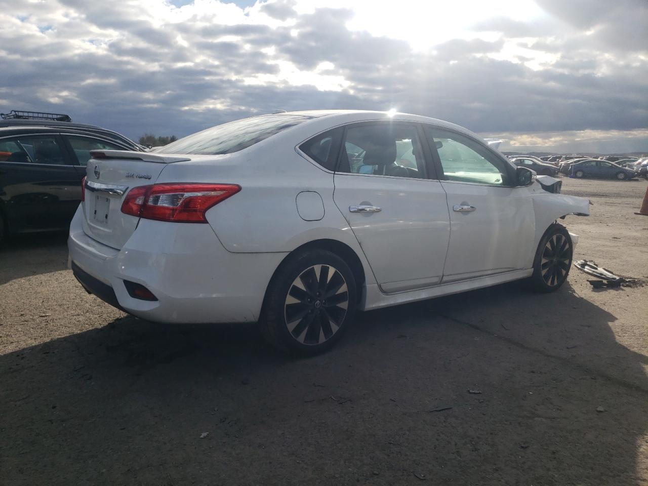 Obraz 3 z 2017 NISSAN SENTRA SR TURBO 2017 z VIN 3N1CB7AP6HY244915