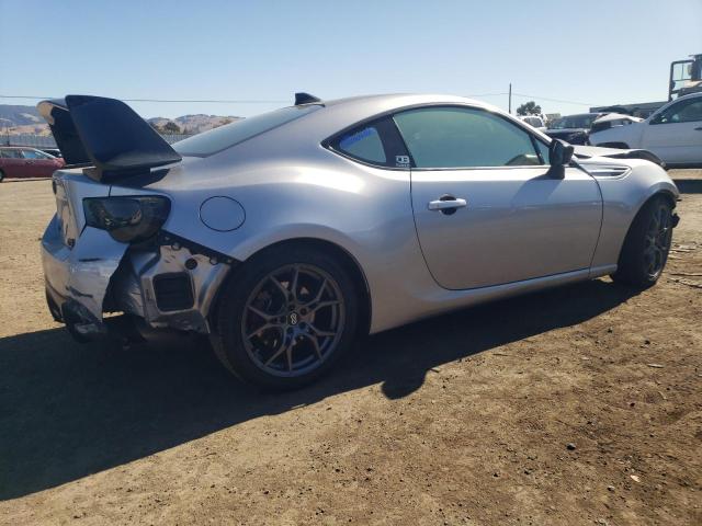 Image 3 of 2018 TOYOTA 86  2018 with VIN JF1ZNAA15J8700112