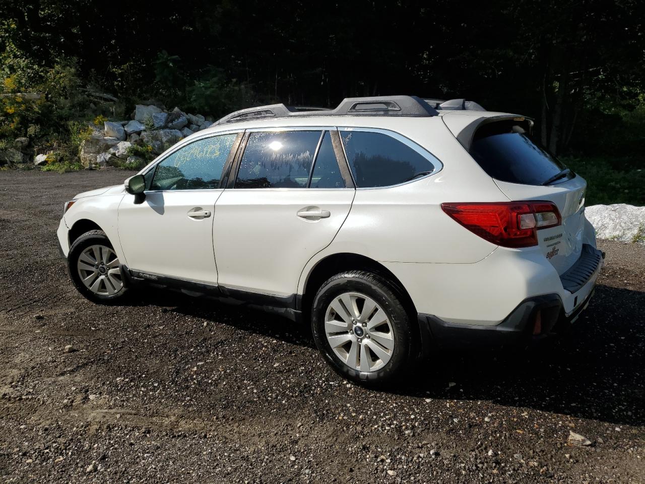 Obraz 2 z 2018 SUBARU OUTBACK 2.5I PREMIUM 2018 z VIN 4S4BSAHC8J3296405