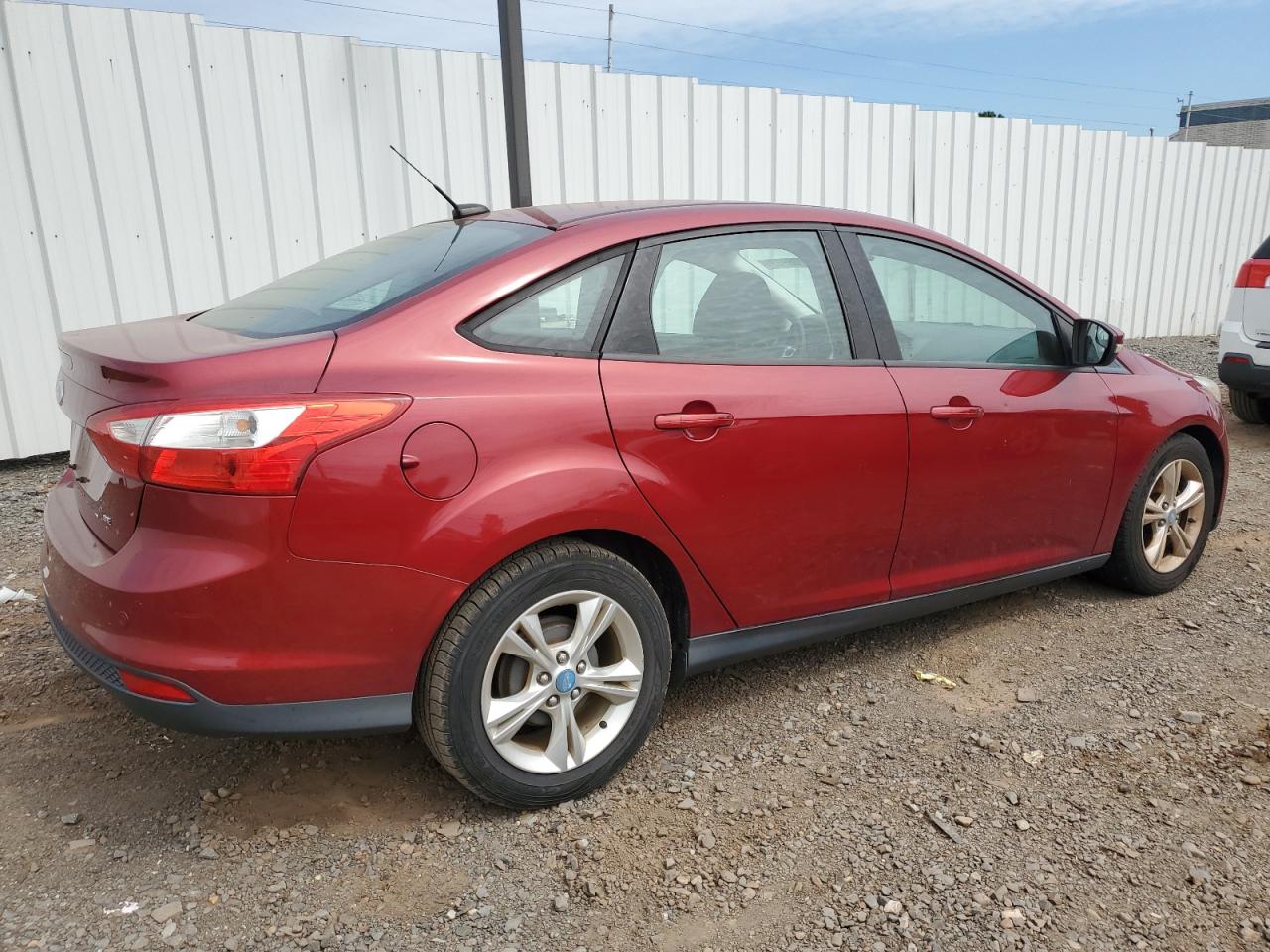 Image 3 of 2013 FORD FOCUS SE 2013 with VIN 1FADP3F29DL269227