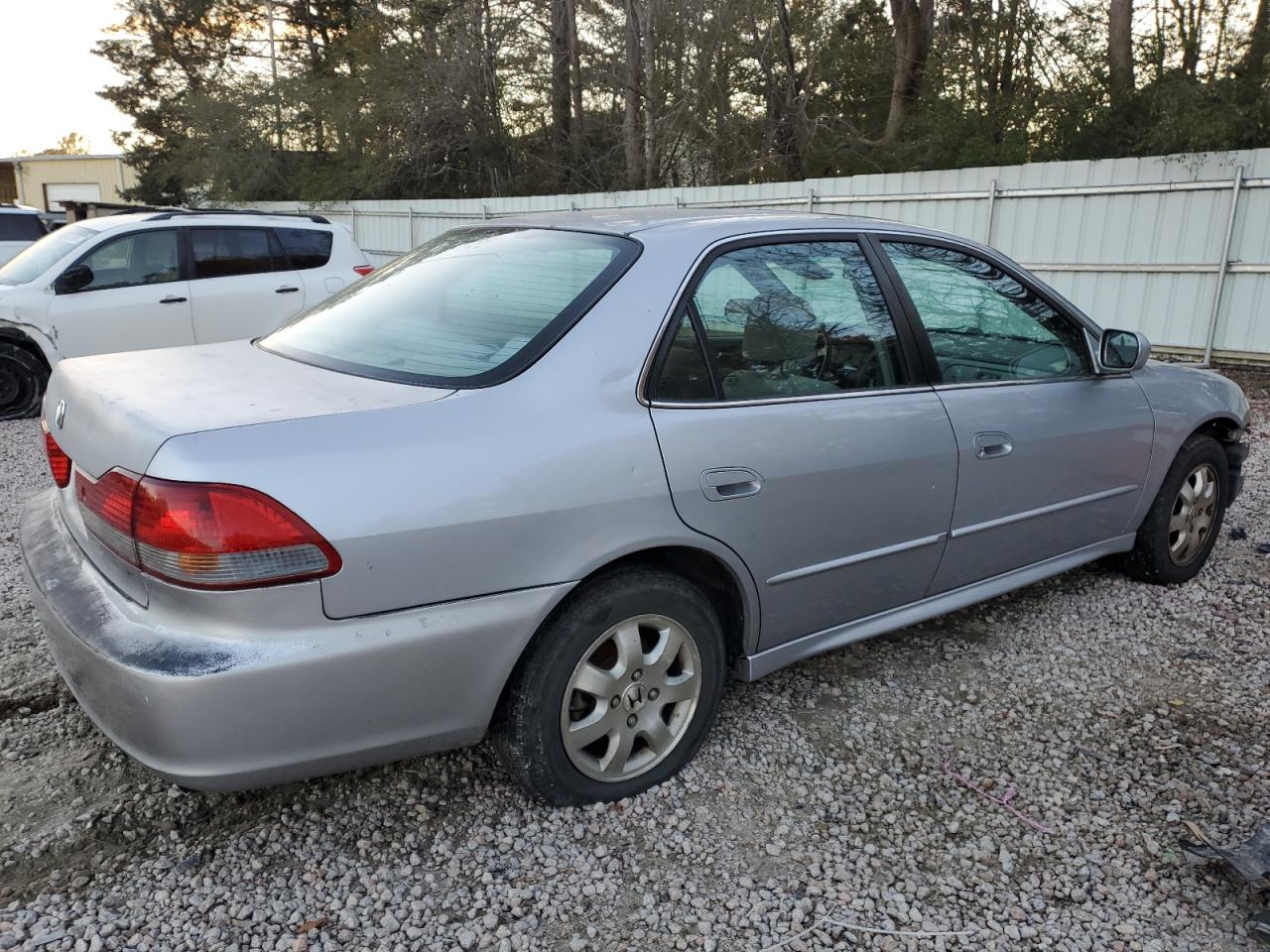 Image 3 of 2002 HONDA ACCORD EX 2002 with VIN 1HGCG66862A120862