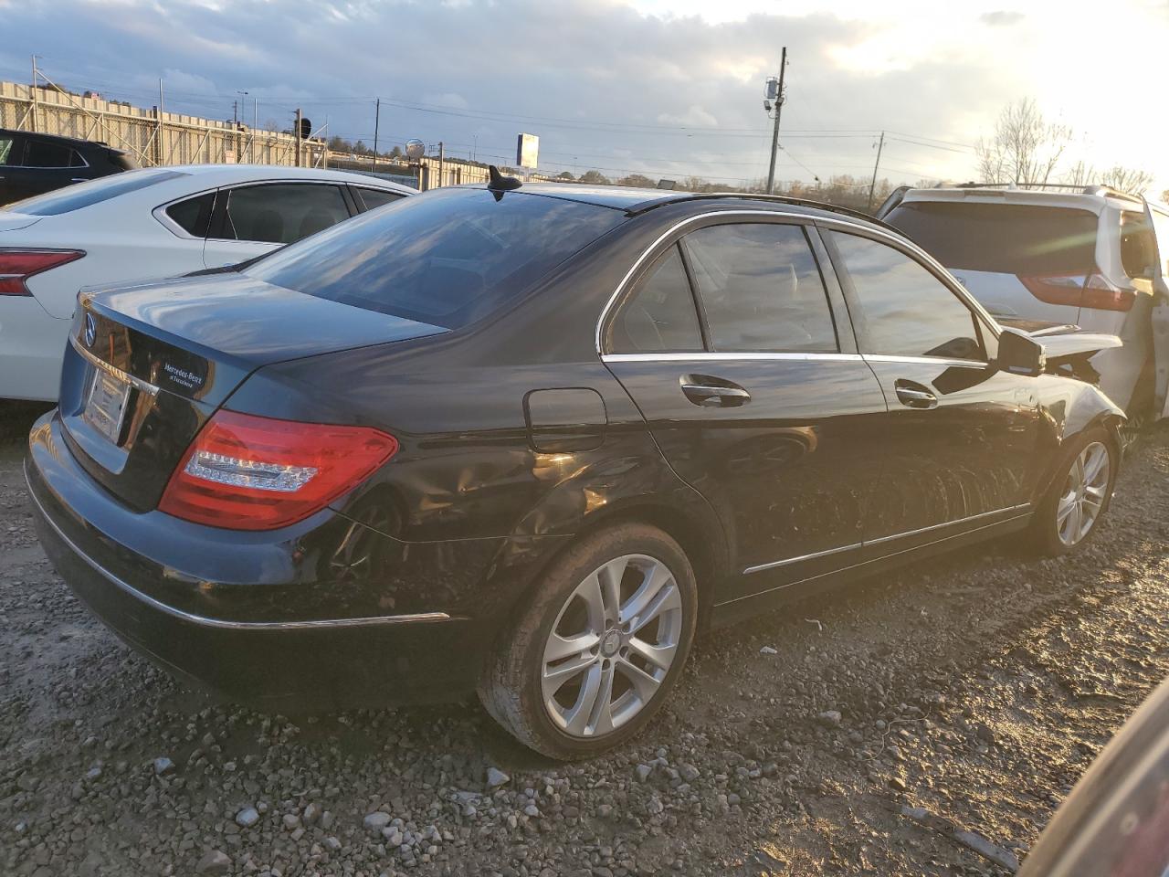 Изображение 3 2014 MERCEDES-BENZ C 250 2014 с VIN WDDGF4HB6EG250647