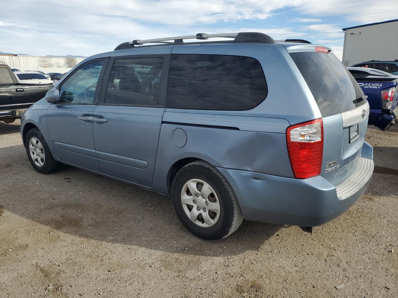 Image 2 of 2008 KIA SEDONA EX 2008 with VIN KNDMB233286212033