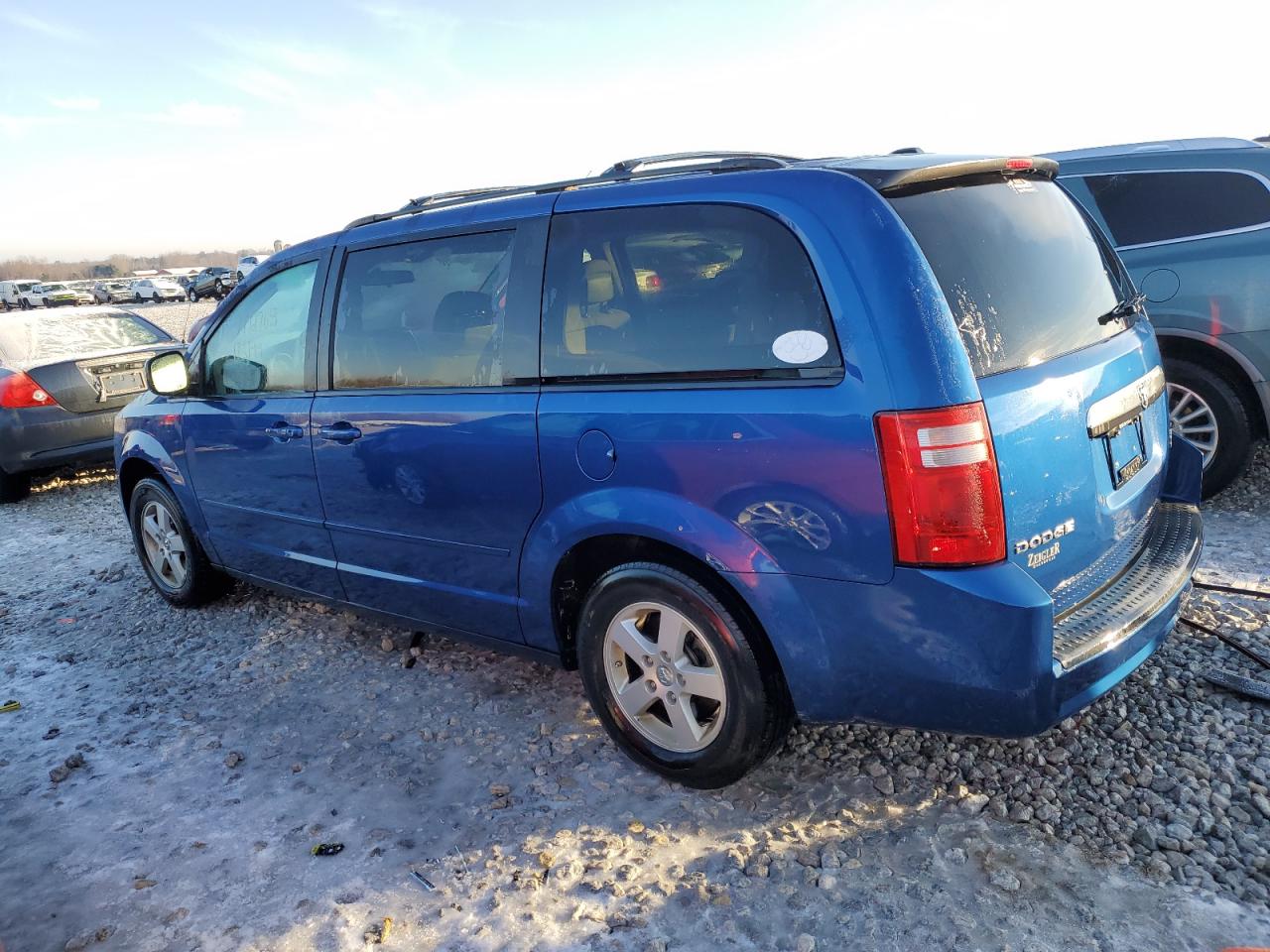 Image 2 of 2010 DODGE GRAND CARAVAN HERO 2010 with VIN 2D4RN3D15AR416343