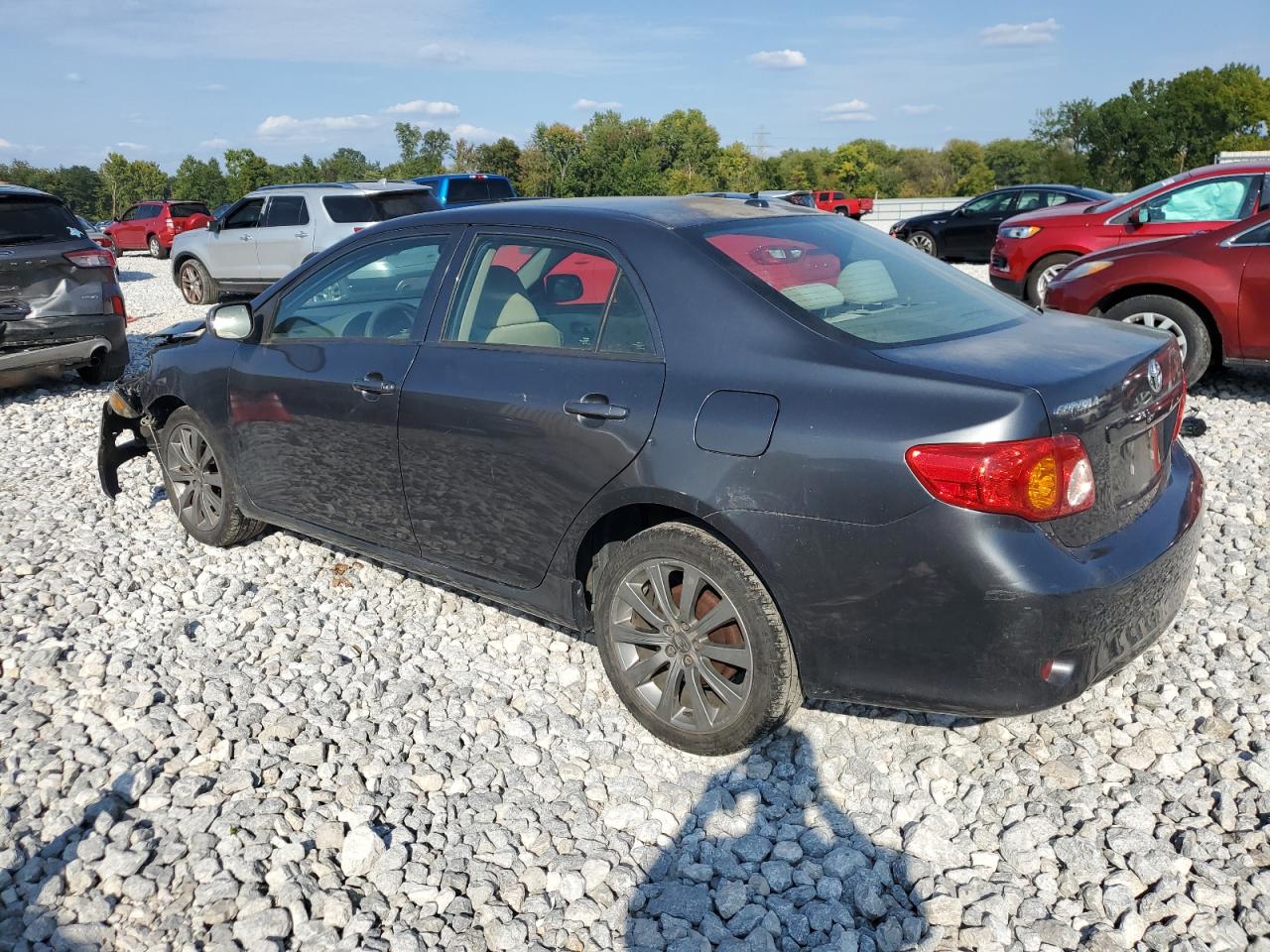 Изображение 2 2010 TOYOTA COROLLA BASE 2010 с VIN 1NXBU4EEXAZ363243