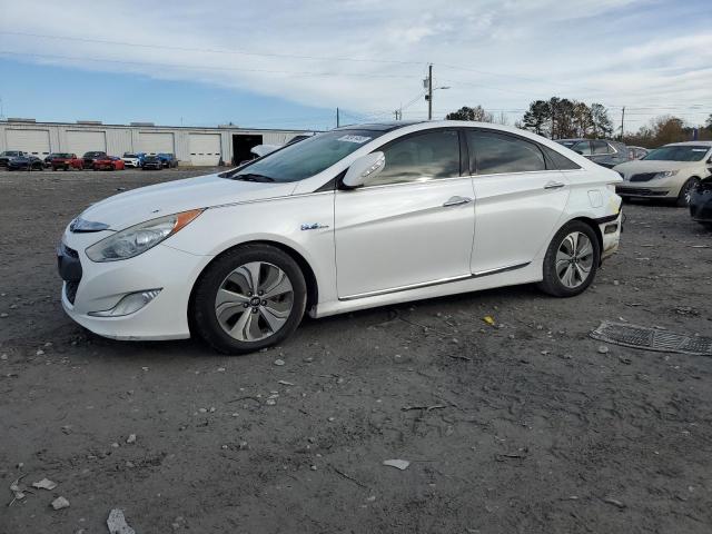 Image 1 of 2014 HYUNDAI SONATA HYBRID 2014 with VIN KMHEC4A4XEA103977