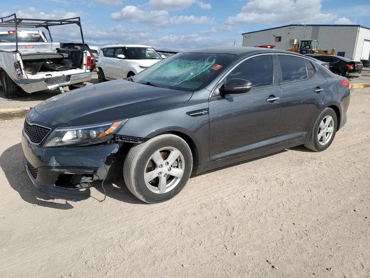 Obraz 1 z 2015 KIA OPTIMA LX 2015 z VIN KNAGM4A74F5621272