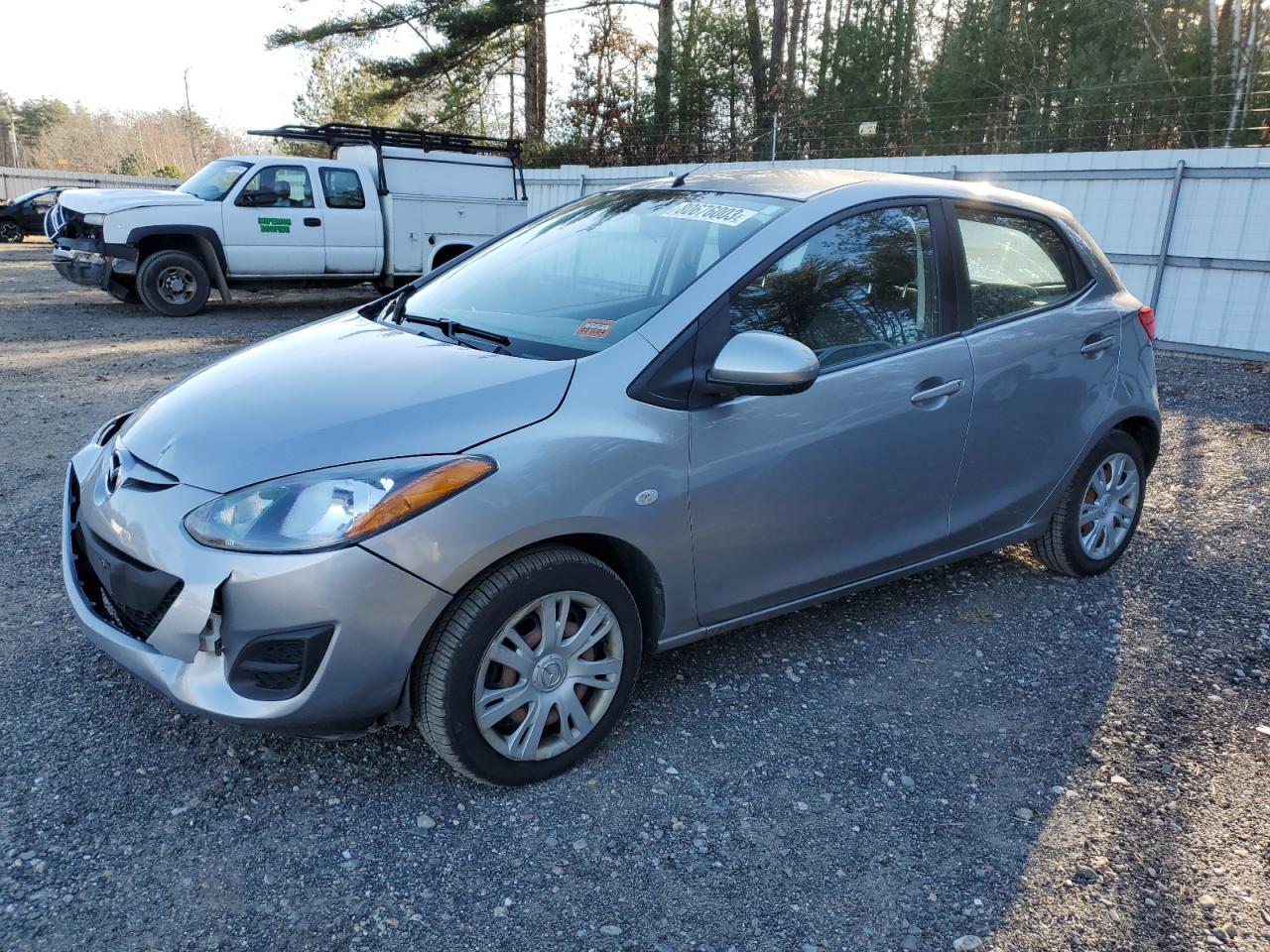 2011 MAZDA MAZDA2  2011 image