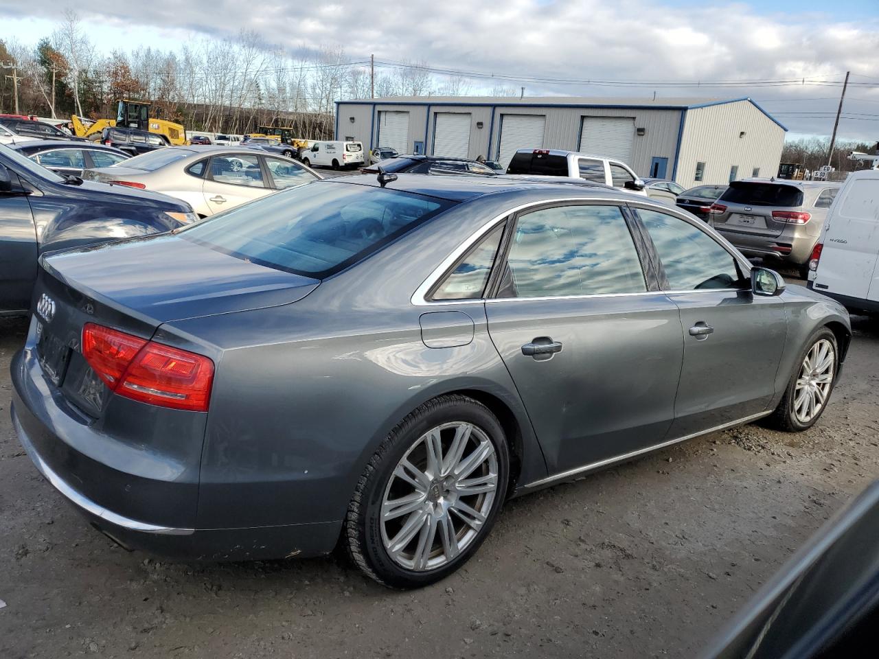 Изображение 3 2014 AUDI A8 L QUATTRO 2014 с VIN WAURGAFD3EN011360