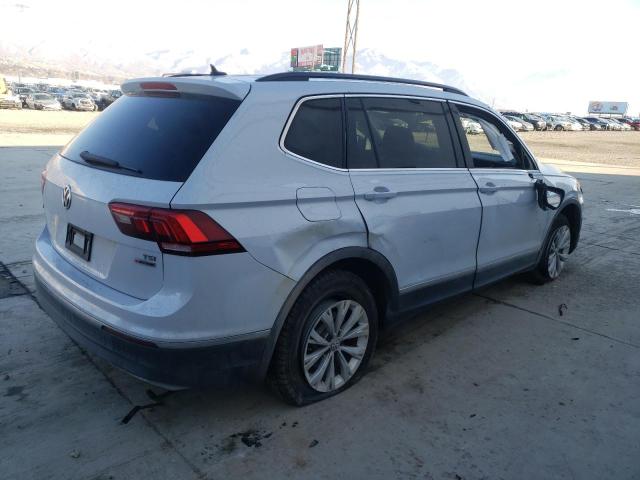 Image 3 of 2018 VOLKSWAGEN TIGUAN SE 2018 with VIN 3VV2B7AX6JM006537