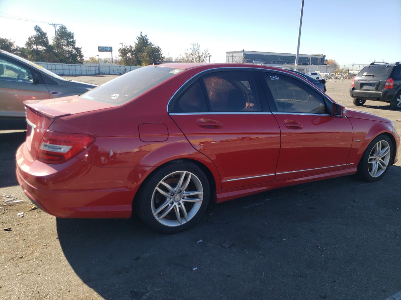 Obraz 3 z 2012 MERCEDES-BENZ C 250 2012 z VIN WDDGF4HBXCR233447