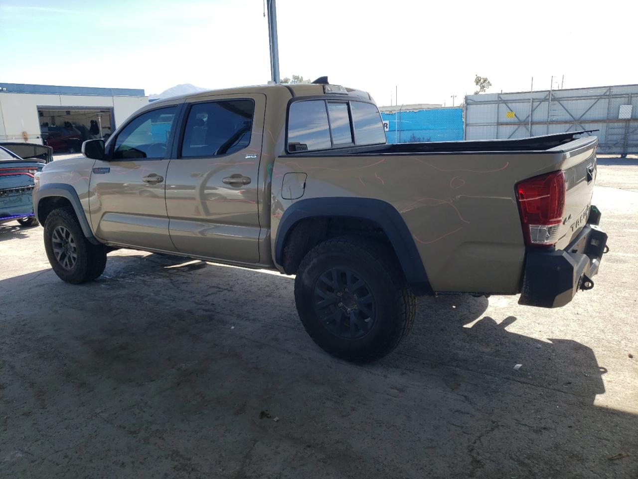 Изображение 2 2017 TOYOTA TACOMA DOUBLE CAB 2017 с VIN 3TMCZ5AN9HM093961