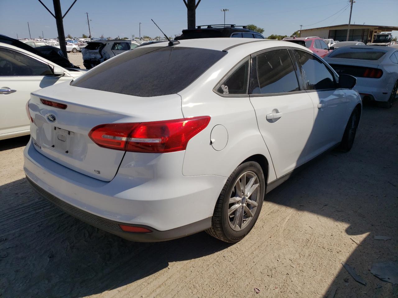 Obraz 3 z 2017 FORD FOCUS SE 2017 z VIN 1FADP3F22HL300016