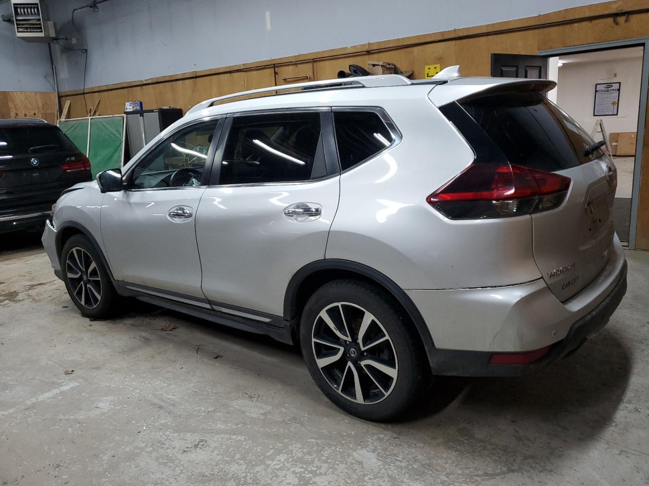 Image 2 of 2019 NISSAN ROGUE S 2019 with VIN 5N1AT2MT6KC785066