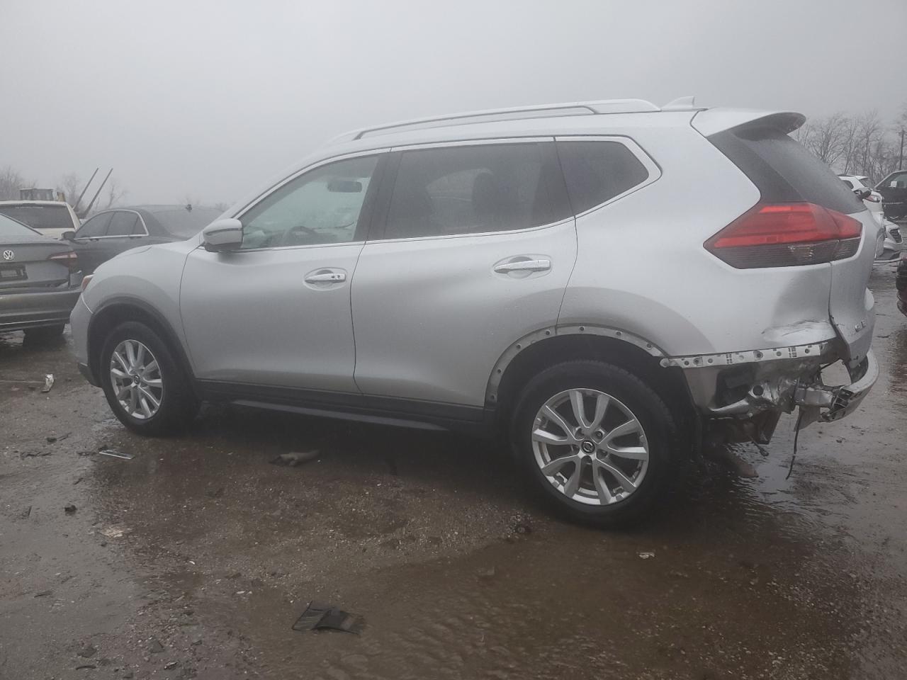 Image 2 of 2017 NISSAN ROGUE S 2017 with VIN KNMAT2MV3HP504753