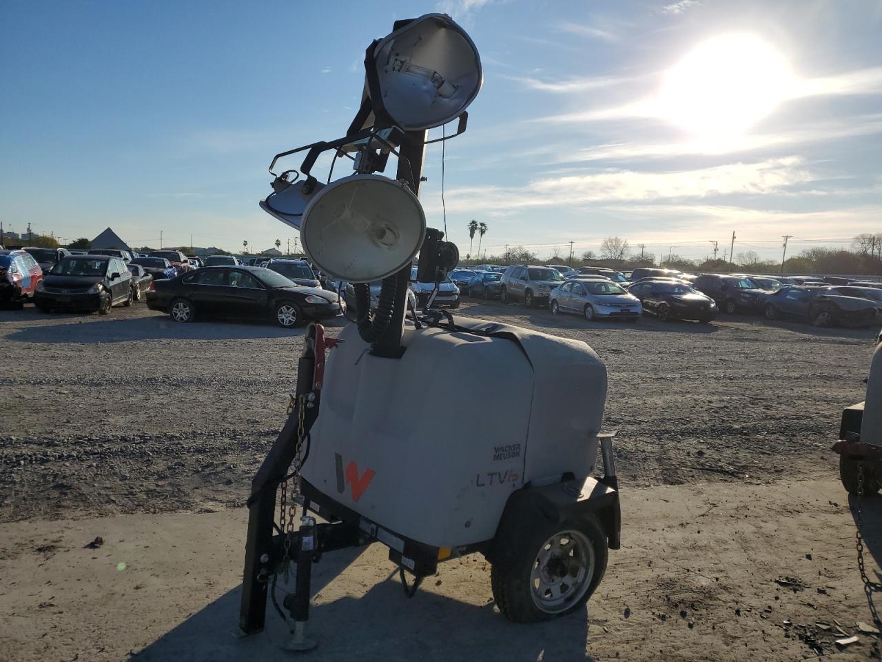 Image 2 of 2021 OTHER LIGHTTOWER 2021 with VIN 5XFLV0415MM001205