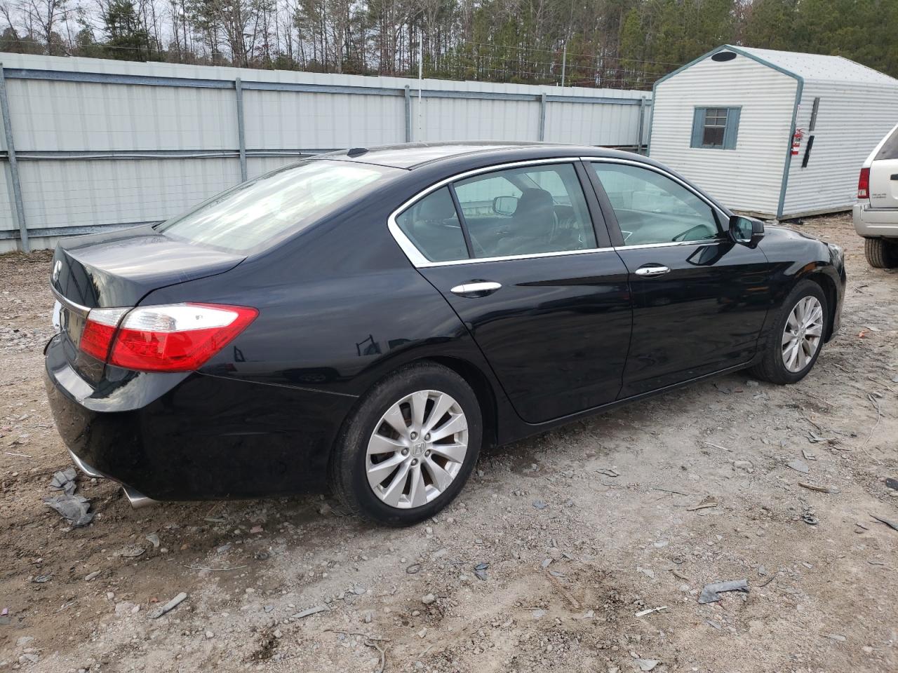 Image 3 of 2015 HONDA ACCORD EXL 2015 with VIN 1HGCR2F81FA122284