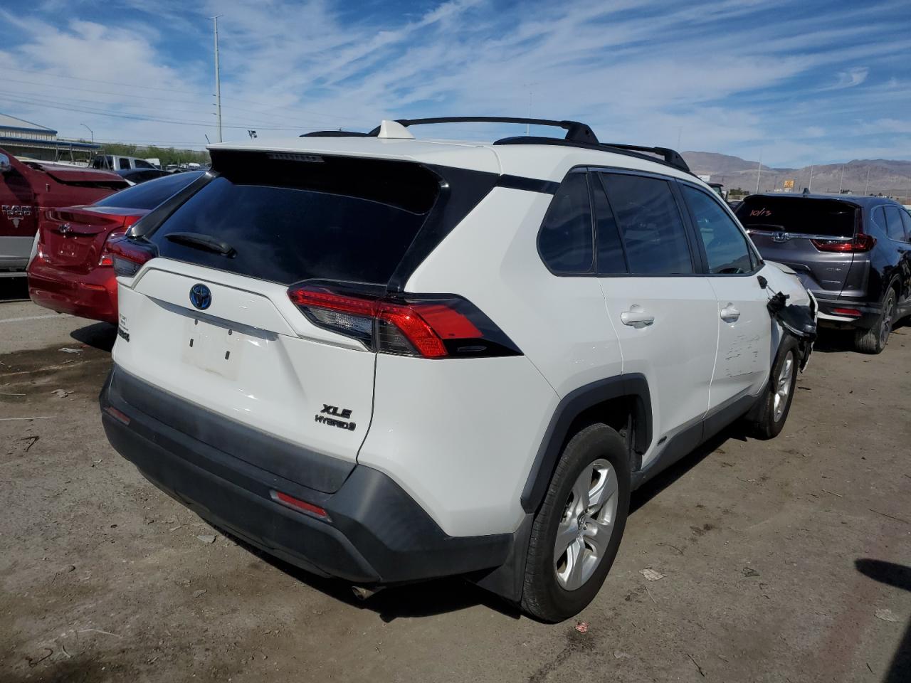 Image 3 of 2020 TOYOTA RAV4 XLE 2020 with VIN 2T3RWRFV0LW095849