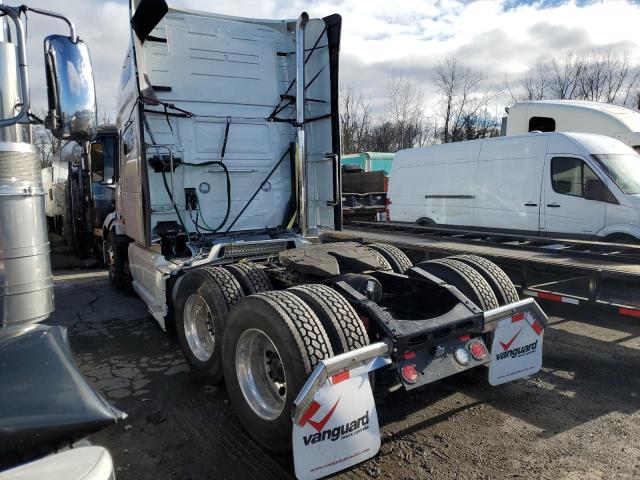 Изображение 3 2023 VOLVO VN VNL 2023 с VIN 4V4NC9EH1PN613665