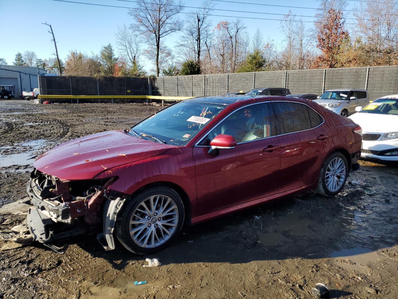 Obraz 1 z 2019 TOYOTA CAMRY L 2019 z VIN 4T1B11HK0KU699736