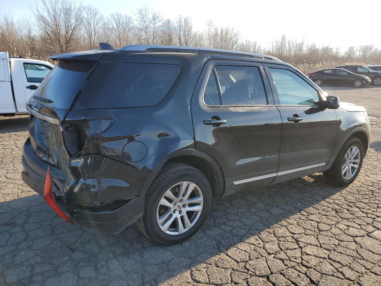 Изображение 3 2019 FORD EXPLORER XLT 2019 с VIN 1FM5K8D84KGB32361