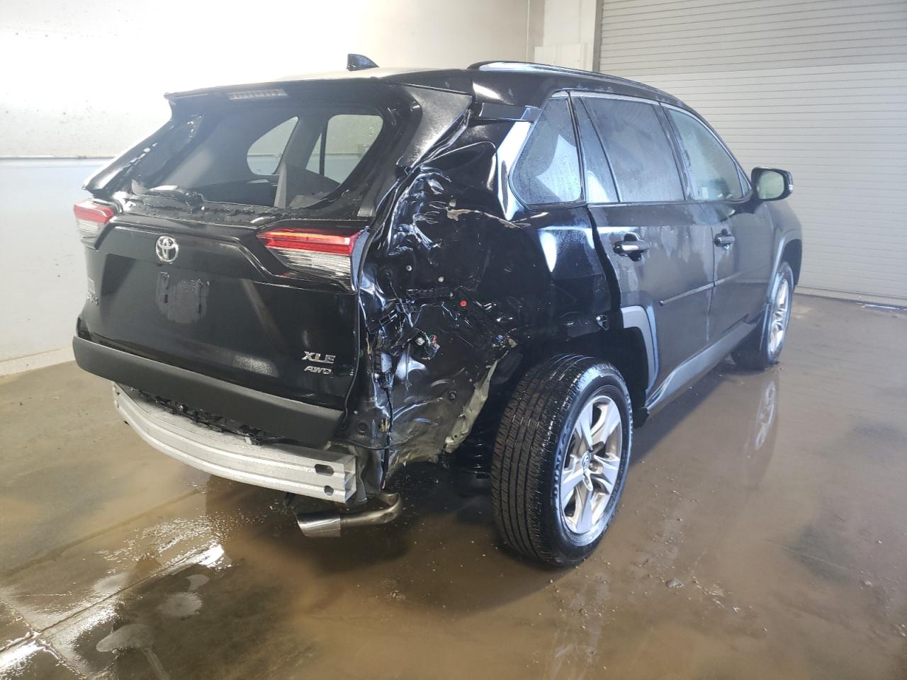 Obraz 3 z 2022 TOYOTA RAV4 XLE 2022 z VIN 2T3P1RFV3NC289611