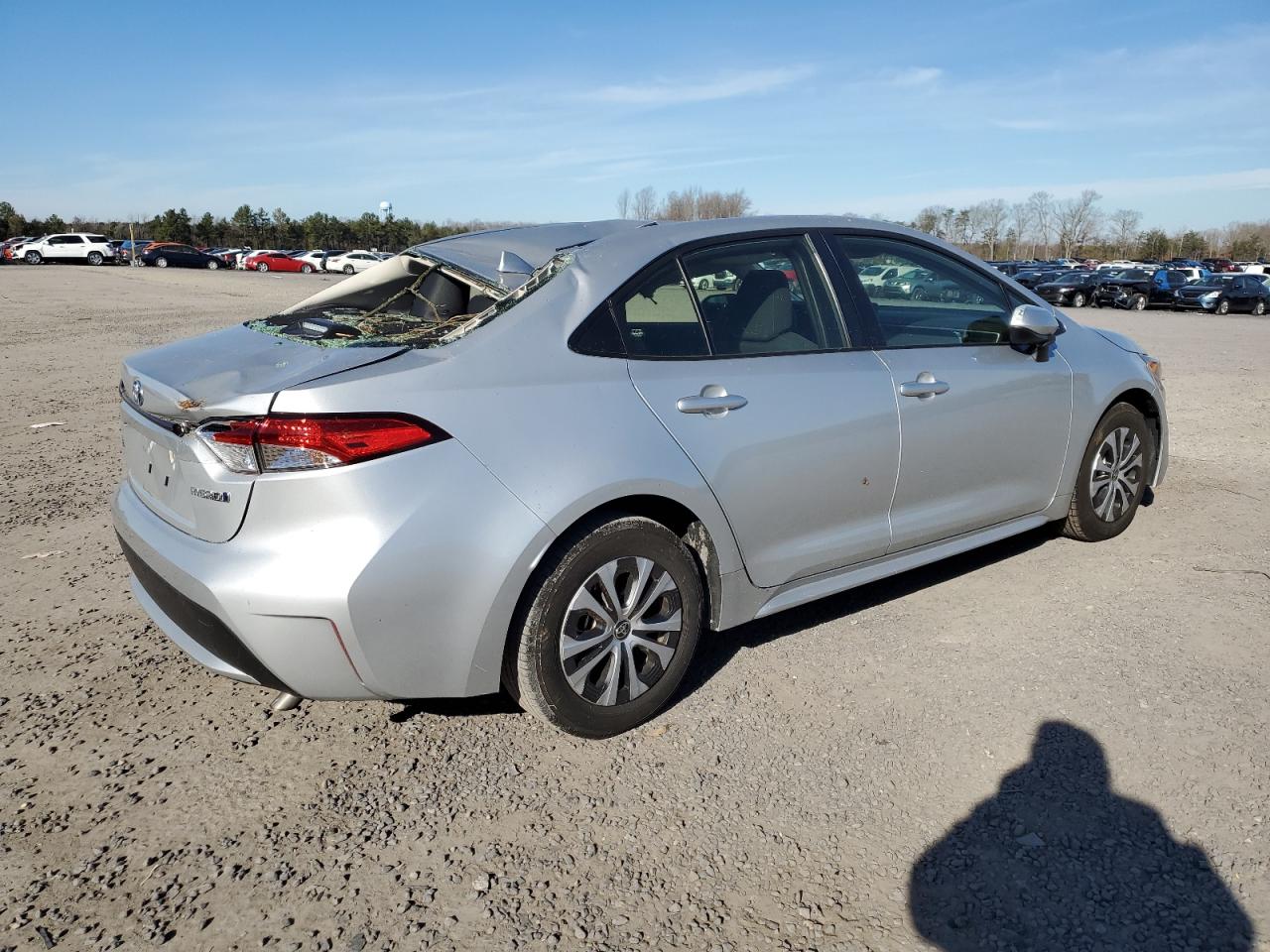 Изображение 3 2022 TOYOTA COROLLA LE 2022 с VIN JTDEAMDEXN3005583