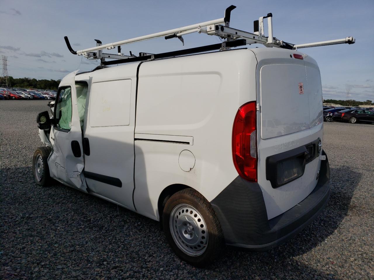 Изображение 2 2019 RAM PROMASTER CITY  2019 с VIN ZFBHRFAB1K6M64607