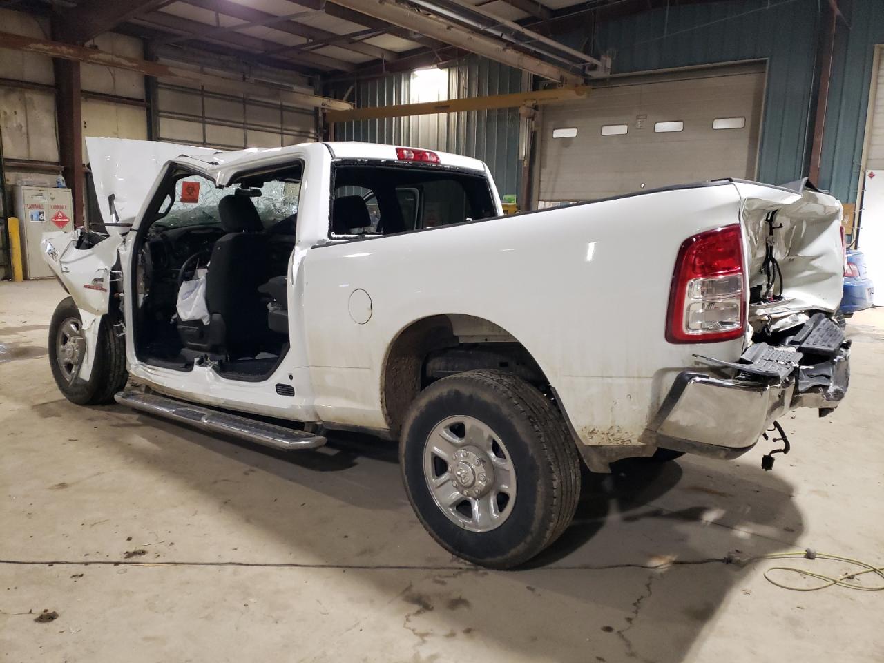 Image 2 of 2022 RAM 2500 BIG HORN/LONE STAR 2022 with VIN 3C6UR5DLXNG321322