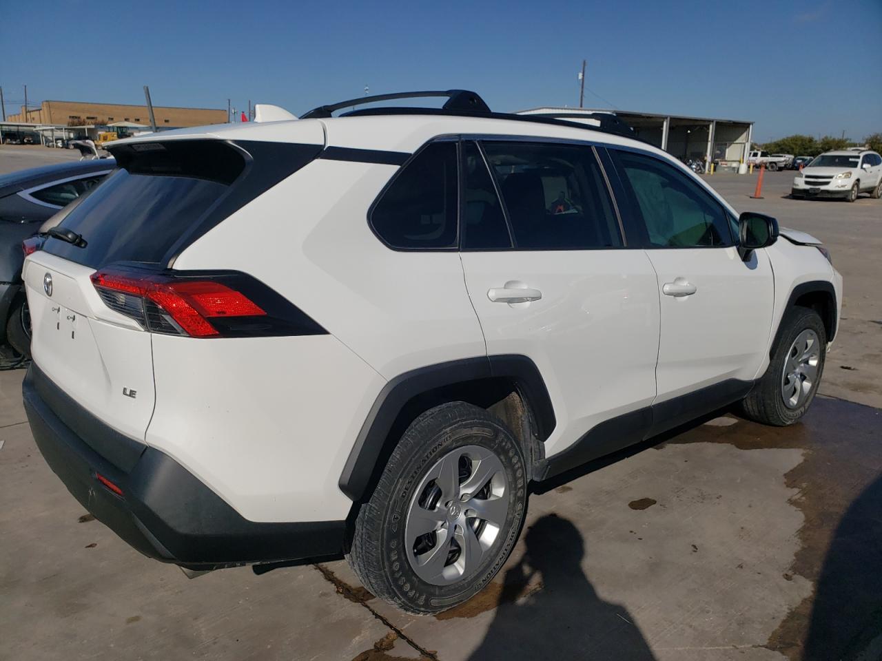 Image 3 of 2020 TOYOTA RAV4 LE 2020 with VIN 2T3H1RFV5LC039353