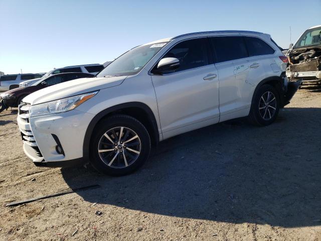 Image 1 of 2018 TOYOTA HIGHLANDER SE 2018 with VIN 5TDJZRFH9JS533832