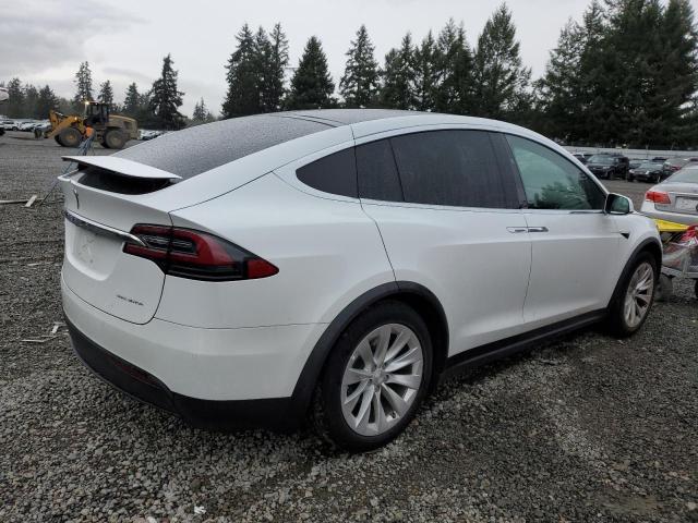 Obraz 3 z 2021 TESLA MODEL X  2021 z VIN 5YJXCDE28MF323758