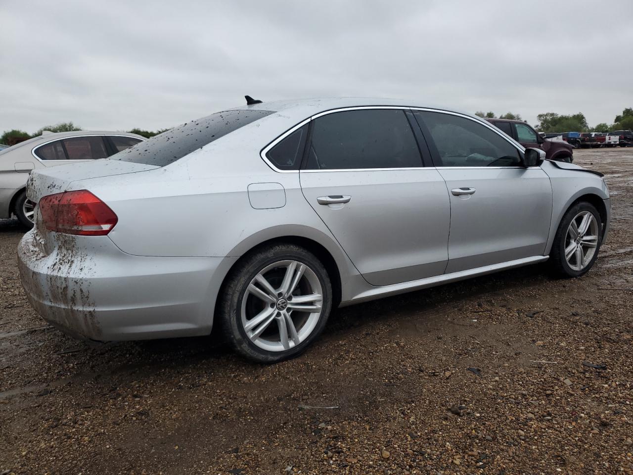 Изображение 3 2014 VOLKSWAGEN PASSAT SE 2014 с VIN 1VWBN7A32EC101152
