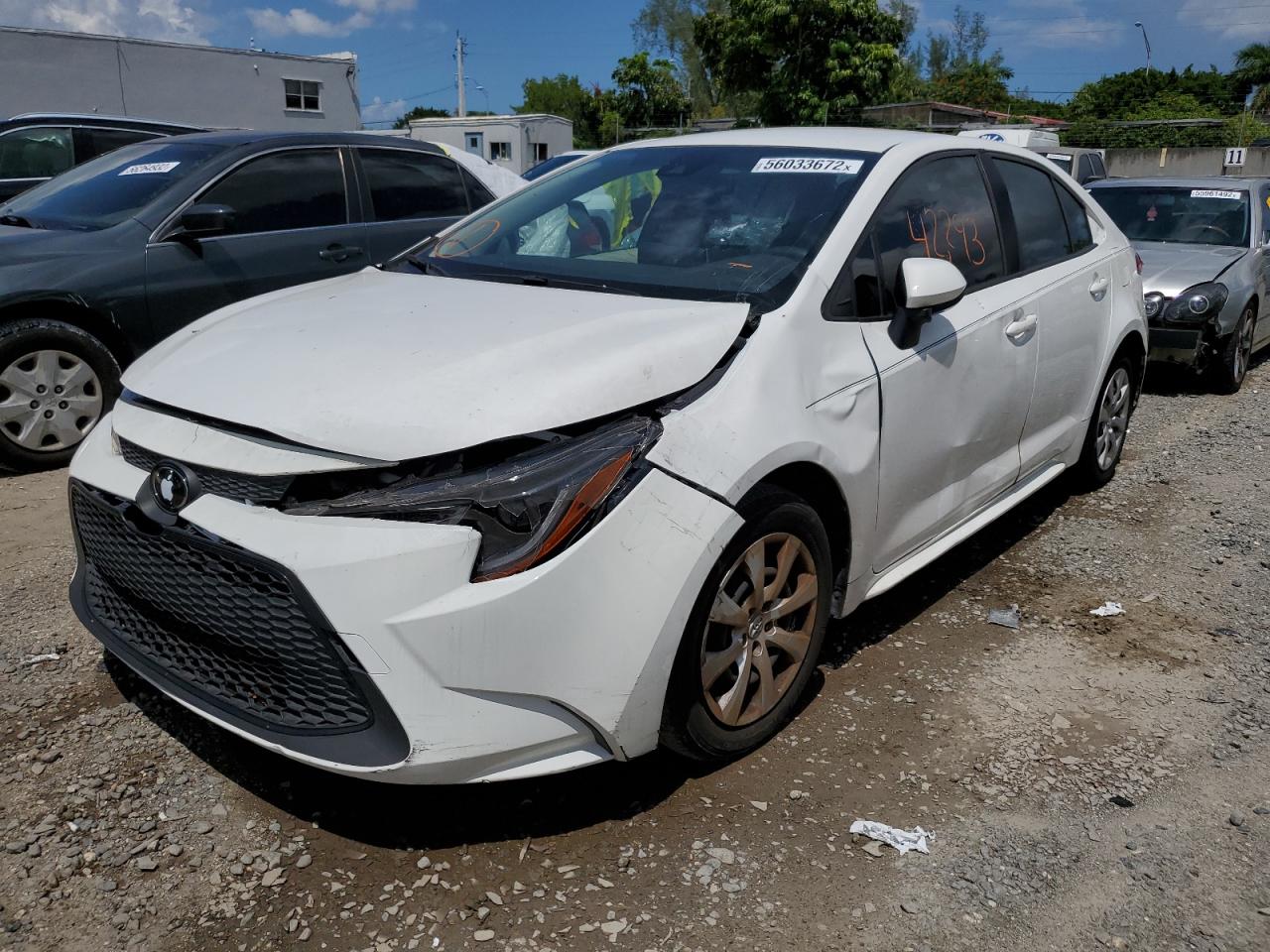 Obraz 2 z 2020 TOYOTA COROLLA LE 2020 z VIN JTDEPRAE9LJ024456